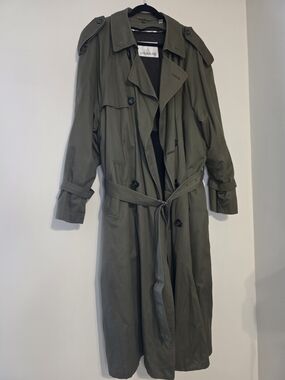 London Fog Olive Green Jacket with Dark Inner Lining